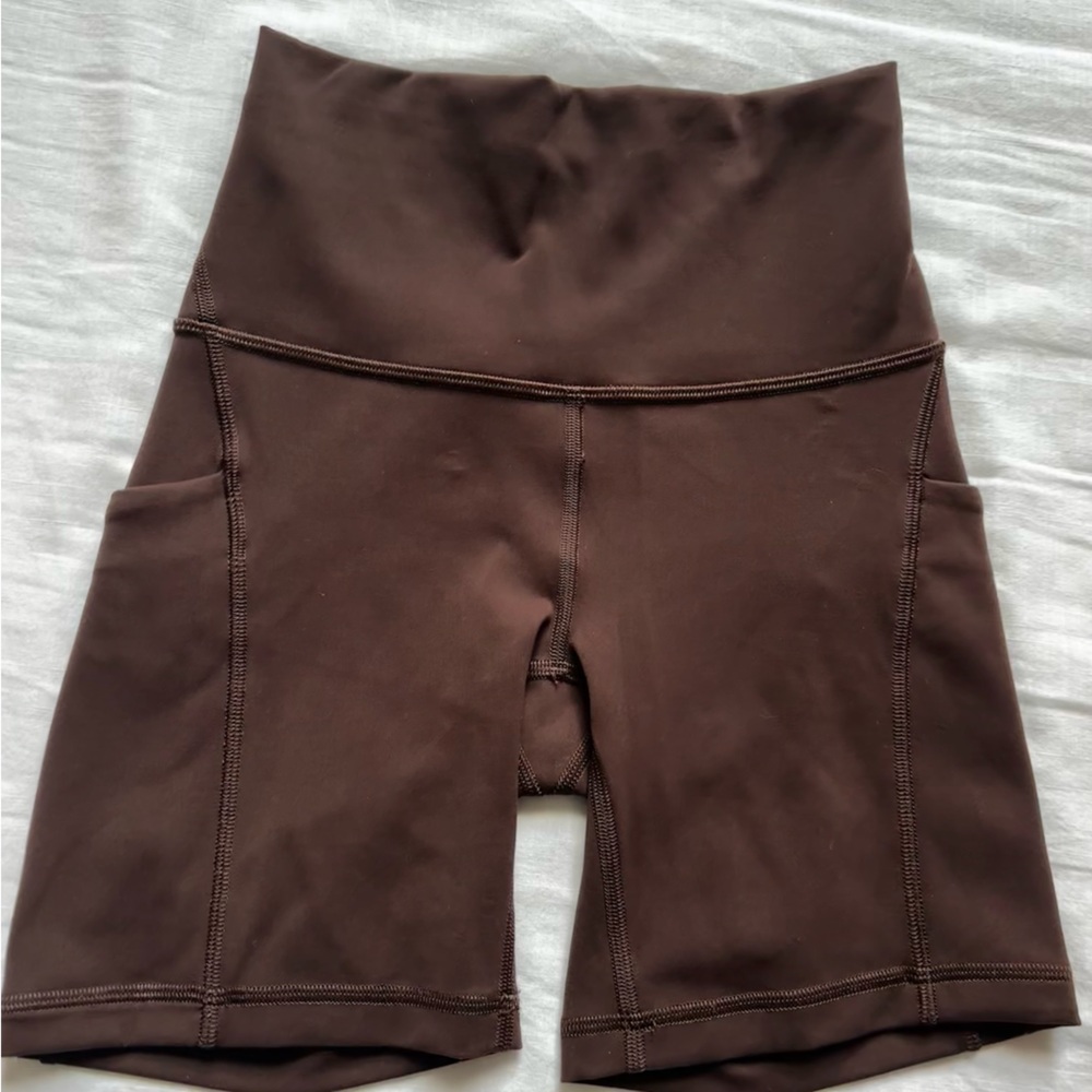 Lululemon brown align 4” shorts
